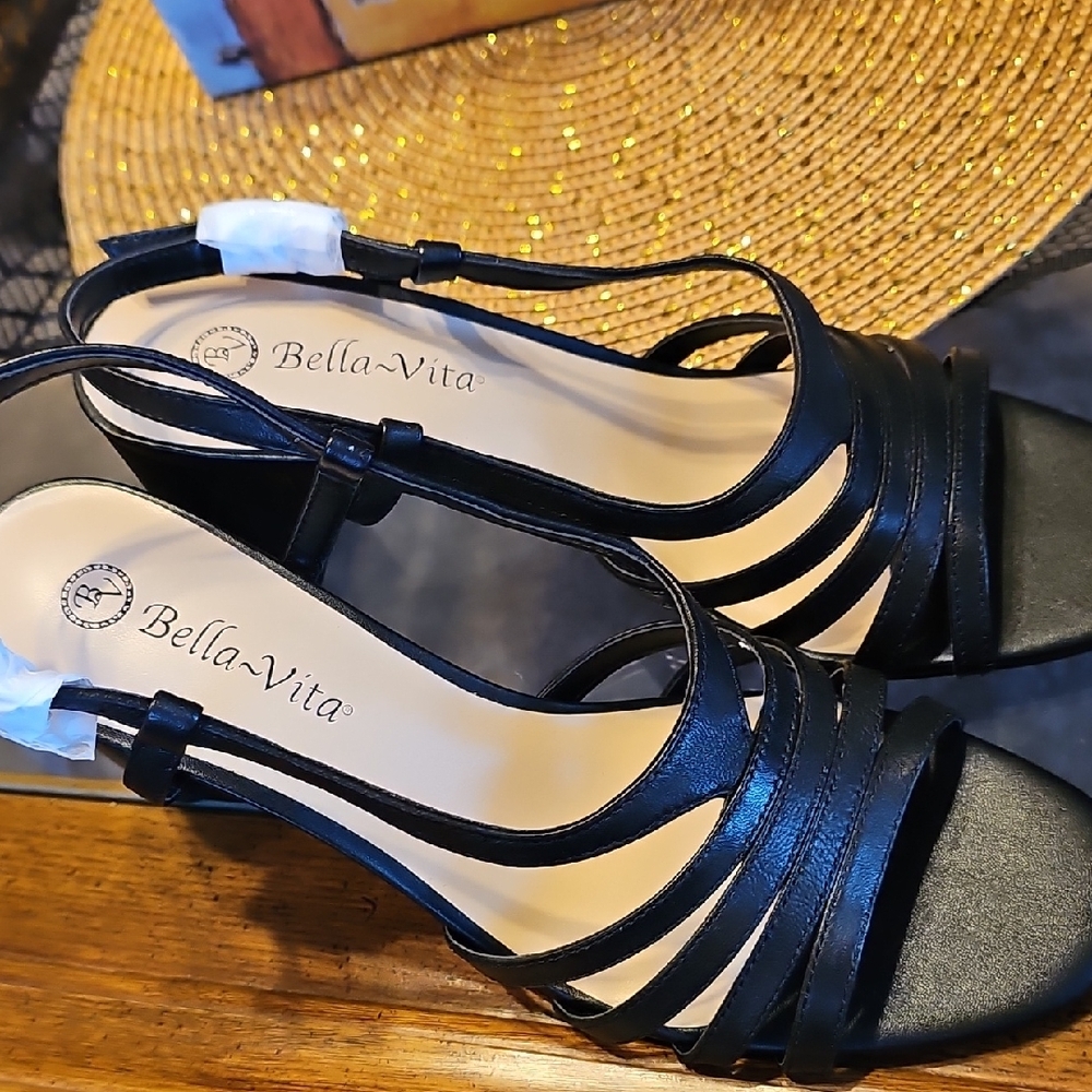 Bella Vita Strappy Black Heels - Picture 3 of 6